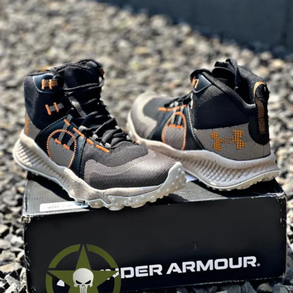 BOTA UNDER ARMOUR CHARGED MAVEN TREK