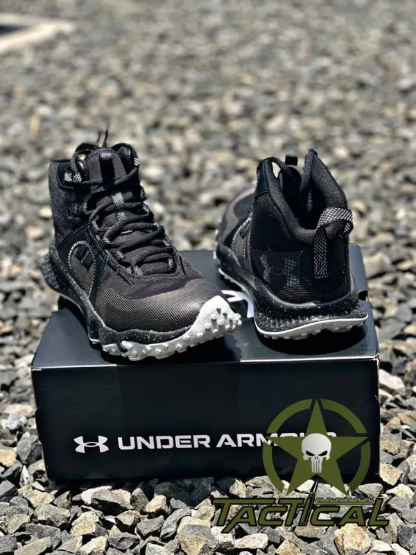 BOTA UNDER ARMOUR CHARGED MAVEN TREK