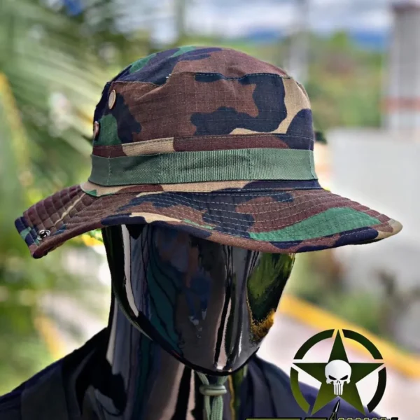 SOMBREROS