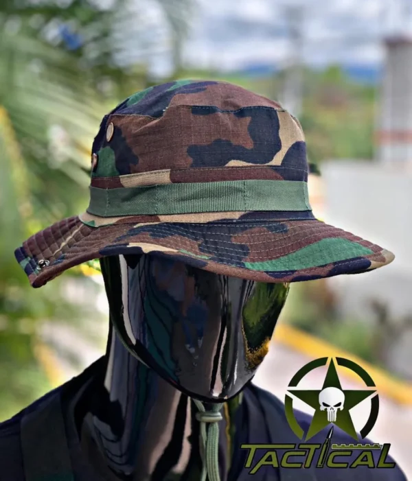 SOMBREROS