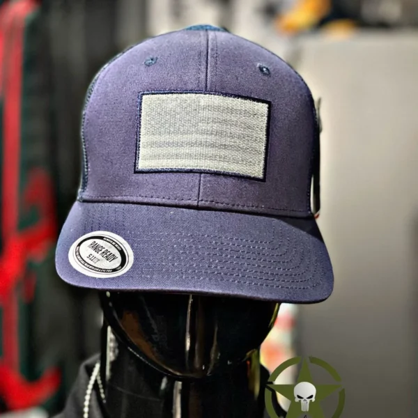 GORRA 5.11 TACTICAL AZUL MARINO CON VELCRO BLANCO ENFRENTE