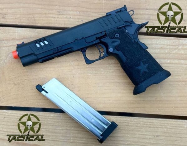 Pistola de airsoft EMG Helios Staccato XL 2011 con CO2 Blowback