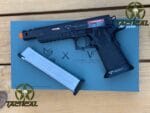 Pistola de Airsoft Combat Master Alpha Optic Ready 2011 con licencia EMG TTI