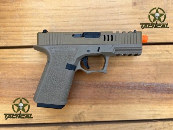 Pistola de airsoft AW Custom VX9 Compact Series Gas Blowback